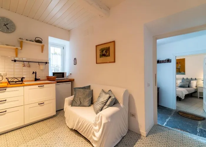 Loving Loppia - Glicine *