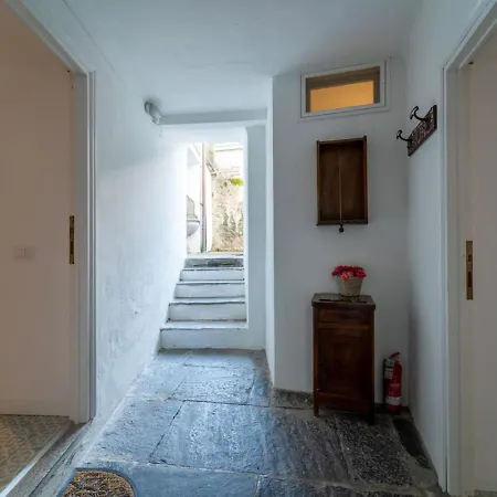 Apartamento Loving Loppia - Glicine